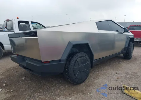 2024 Tesla Cybertruck All-Wheel Drive z USA, uszkodzony, nr VIN 7G2CEHED9RA027148